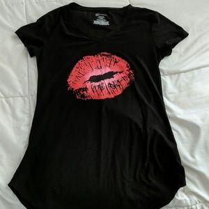 Womens size 3-5 shirt